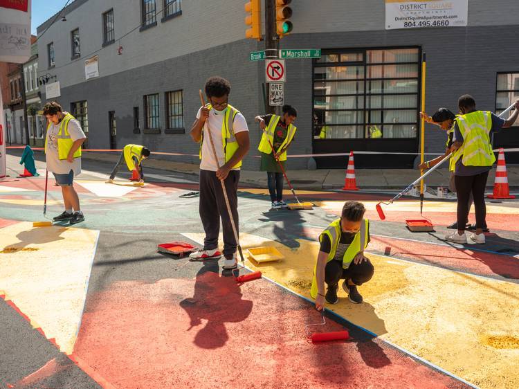 Chris VIsions' Asphal Art mural in Richmond, Virginia